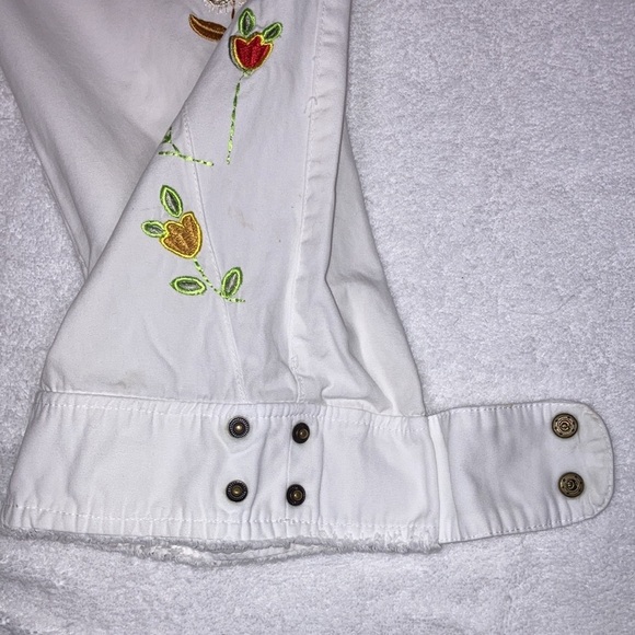 Vintage Mary-Kate and Ashley white embroidered white capris size 16 - Picture 4 of 8